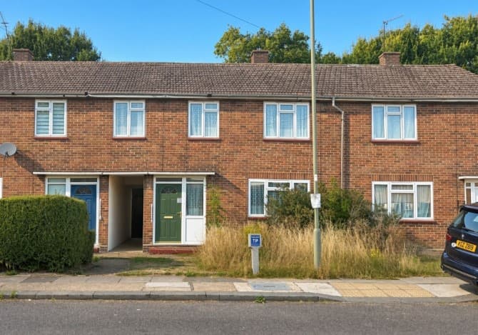 Meadfield, Edgware, HA8
